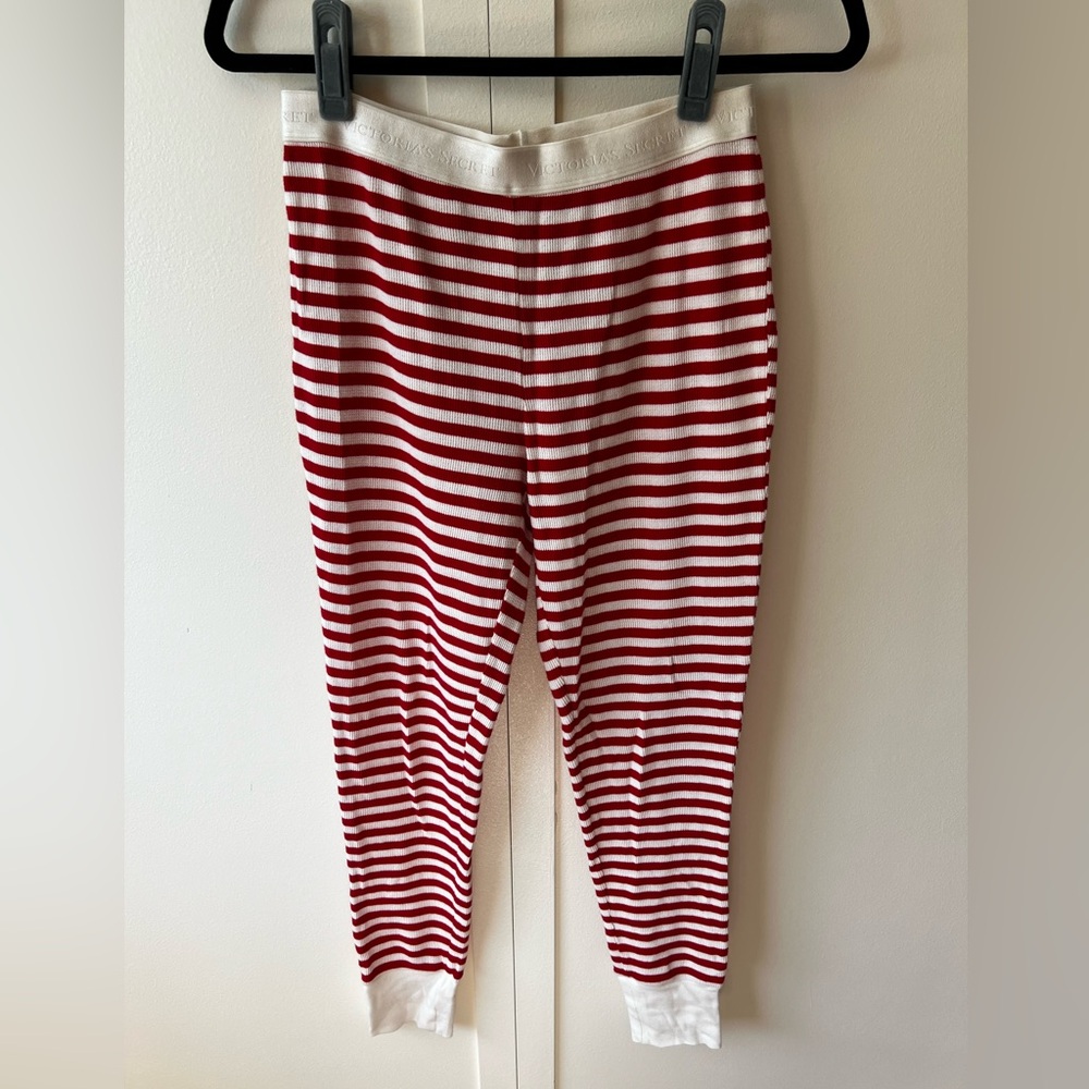Victoria’s Secret NWT Women’s Red Cream Stripe Joggers Loungewear Size Small